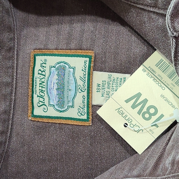 ST.JOHN'S BAY BROWN POLO - Picture 7 of 8